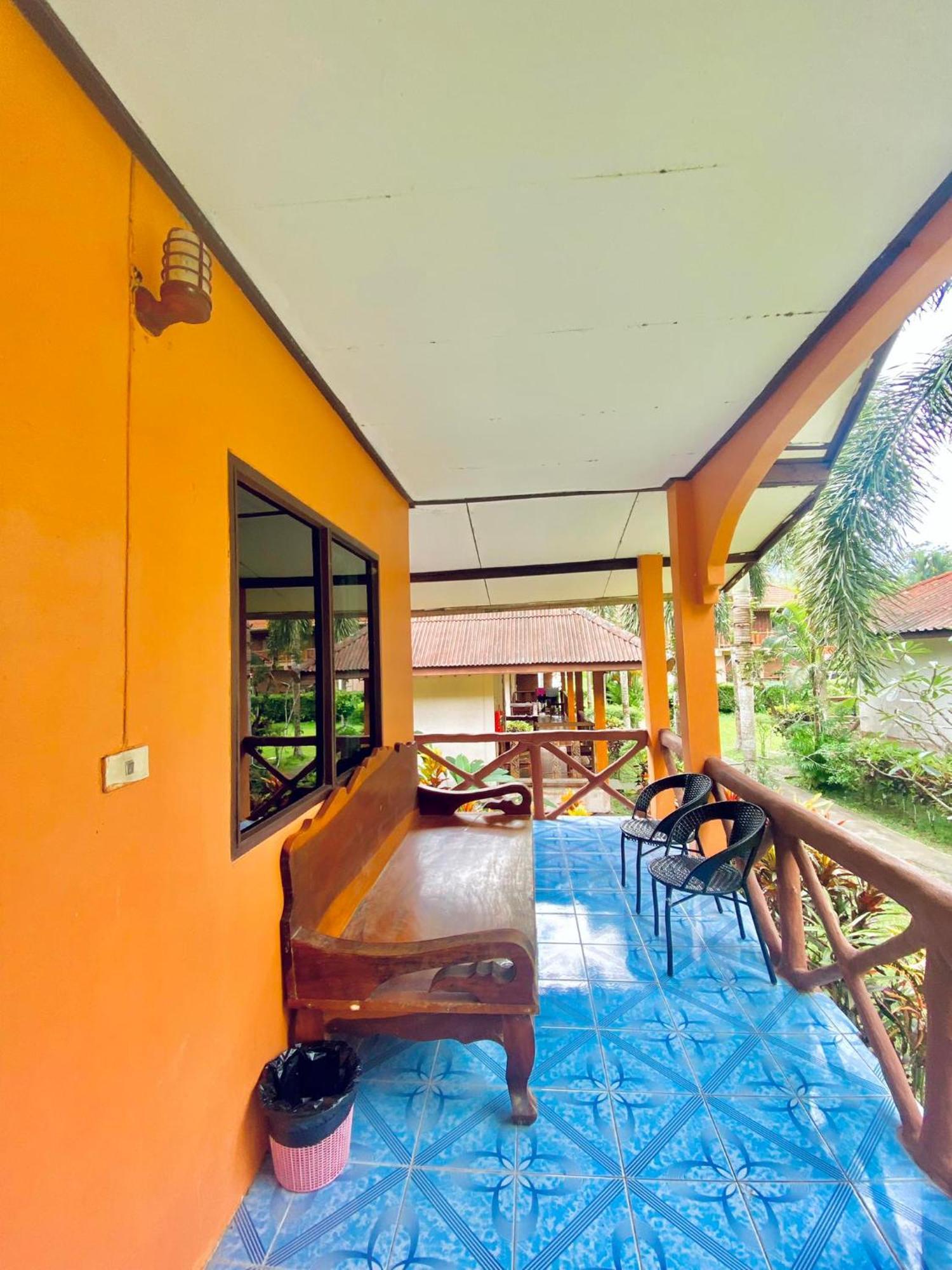 Khao Sok Nung House Hotel Khao Sok National Park Eksteriør billede