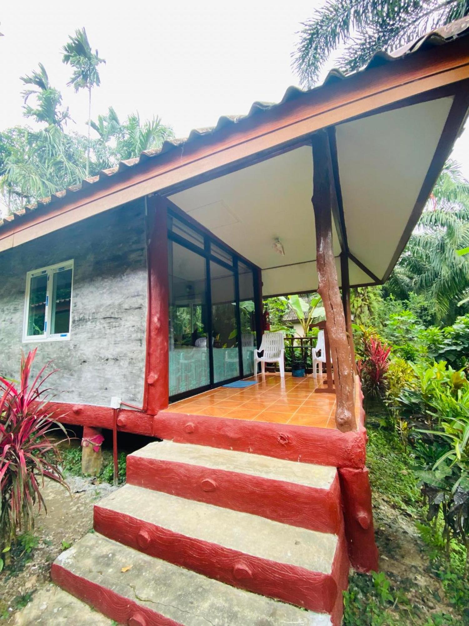 Khao Sok Nung House Hotel Khao Sok National Park Eksteriør billede